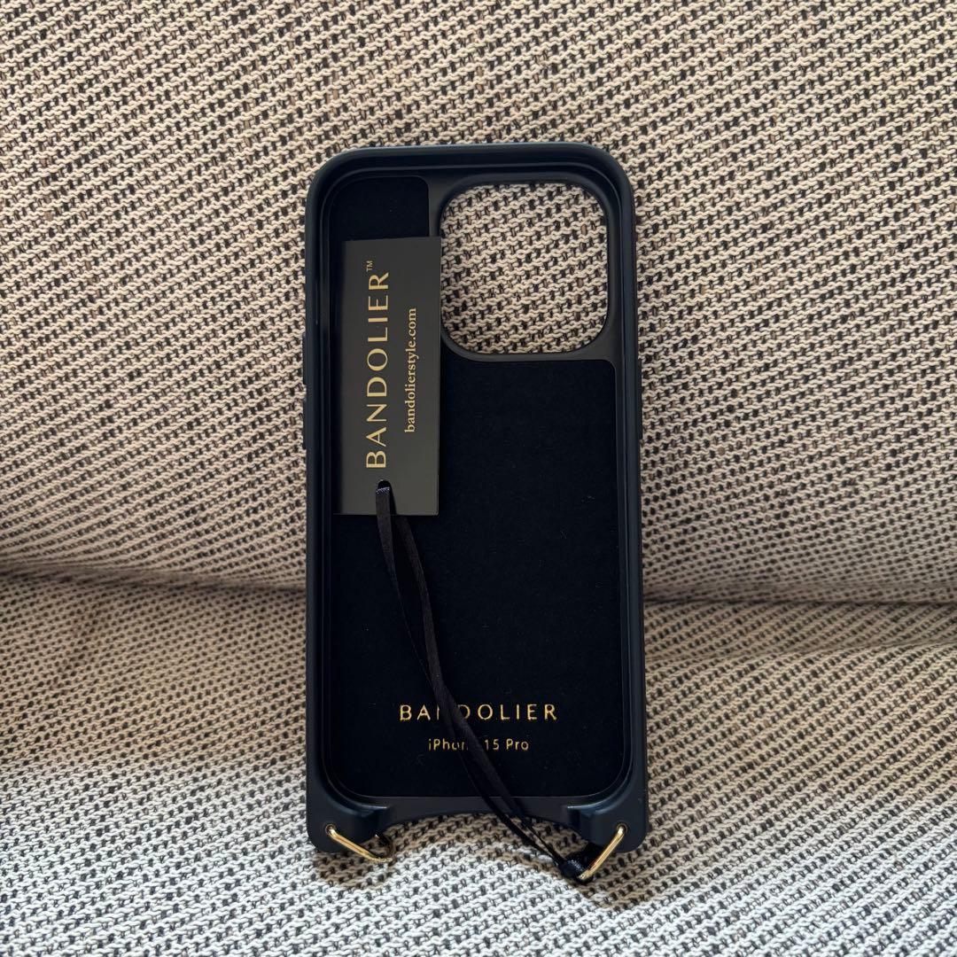 BANDOLIER バンドリヤー iPhone 15pro ケース