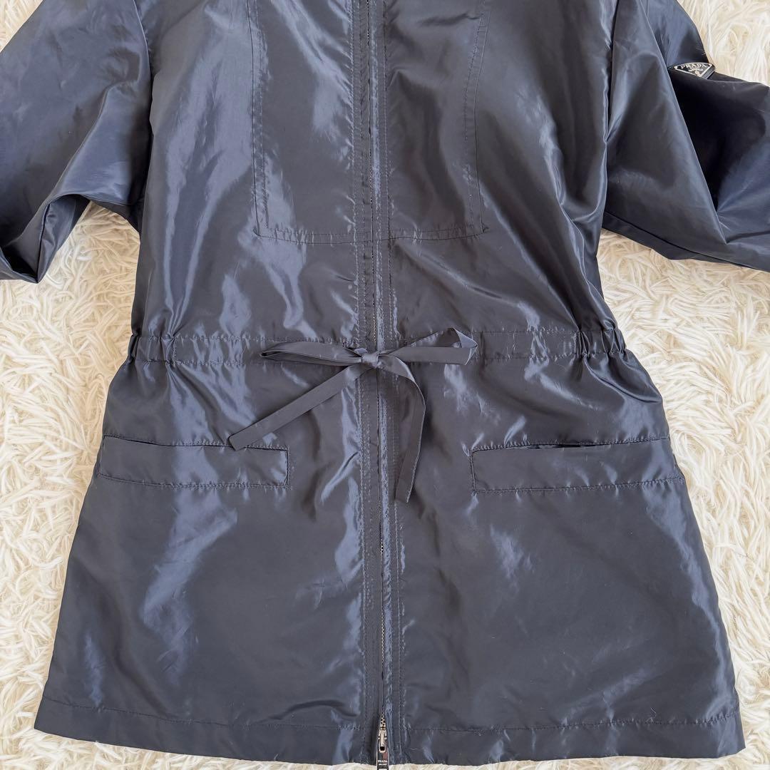 ほぼ未使用　タグ付　プラダ　ジャンパー　三角プレート　ウエストゴム　濃紺　L