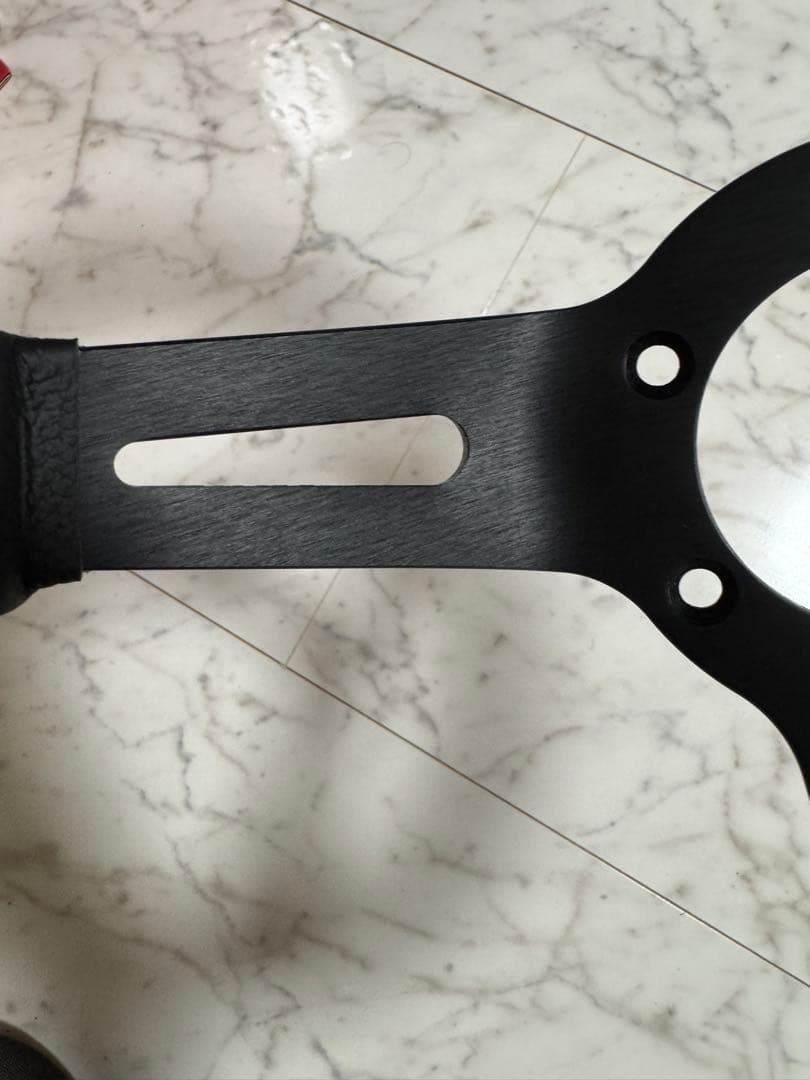 momo ステアリング Full Speed 328D ブラック