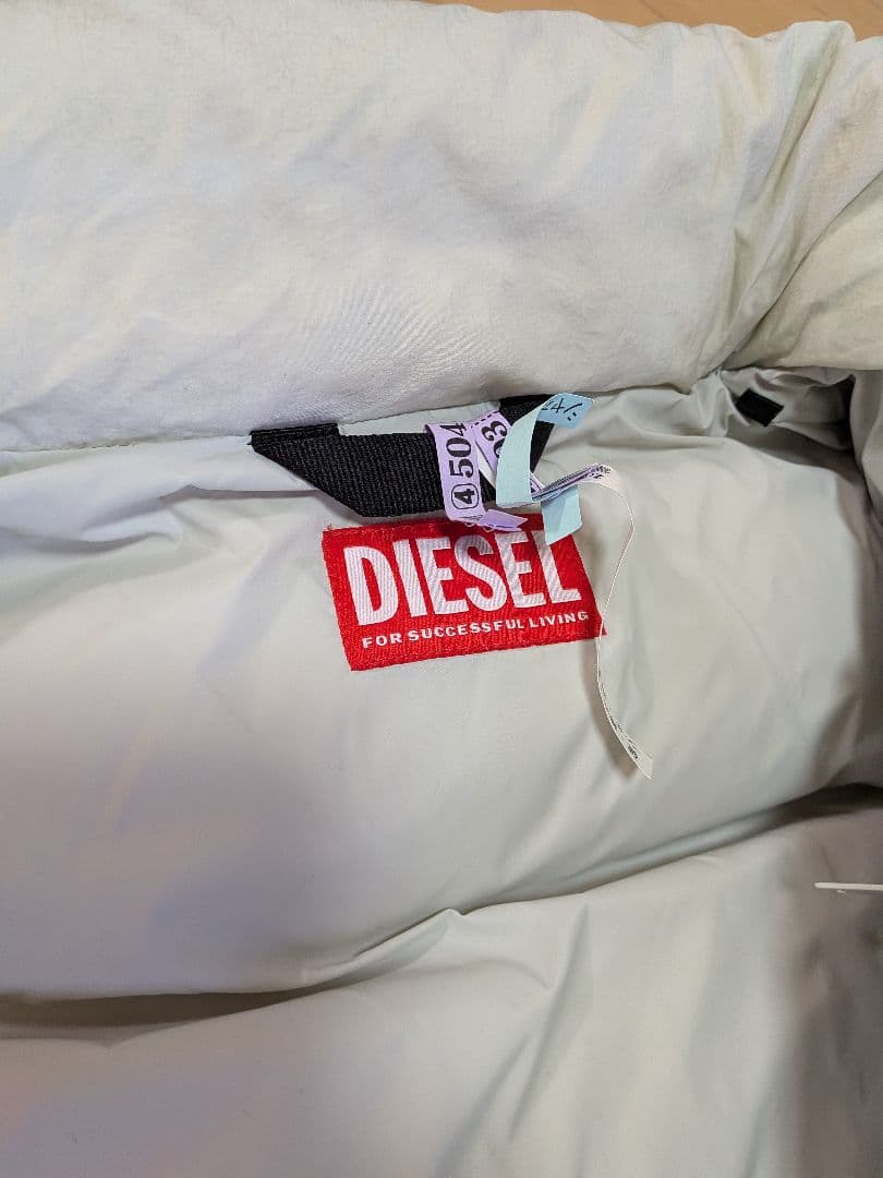 竹*様 DIESEL ダウンベスト フード付き