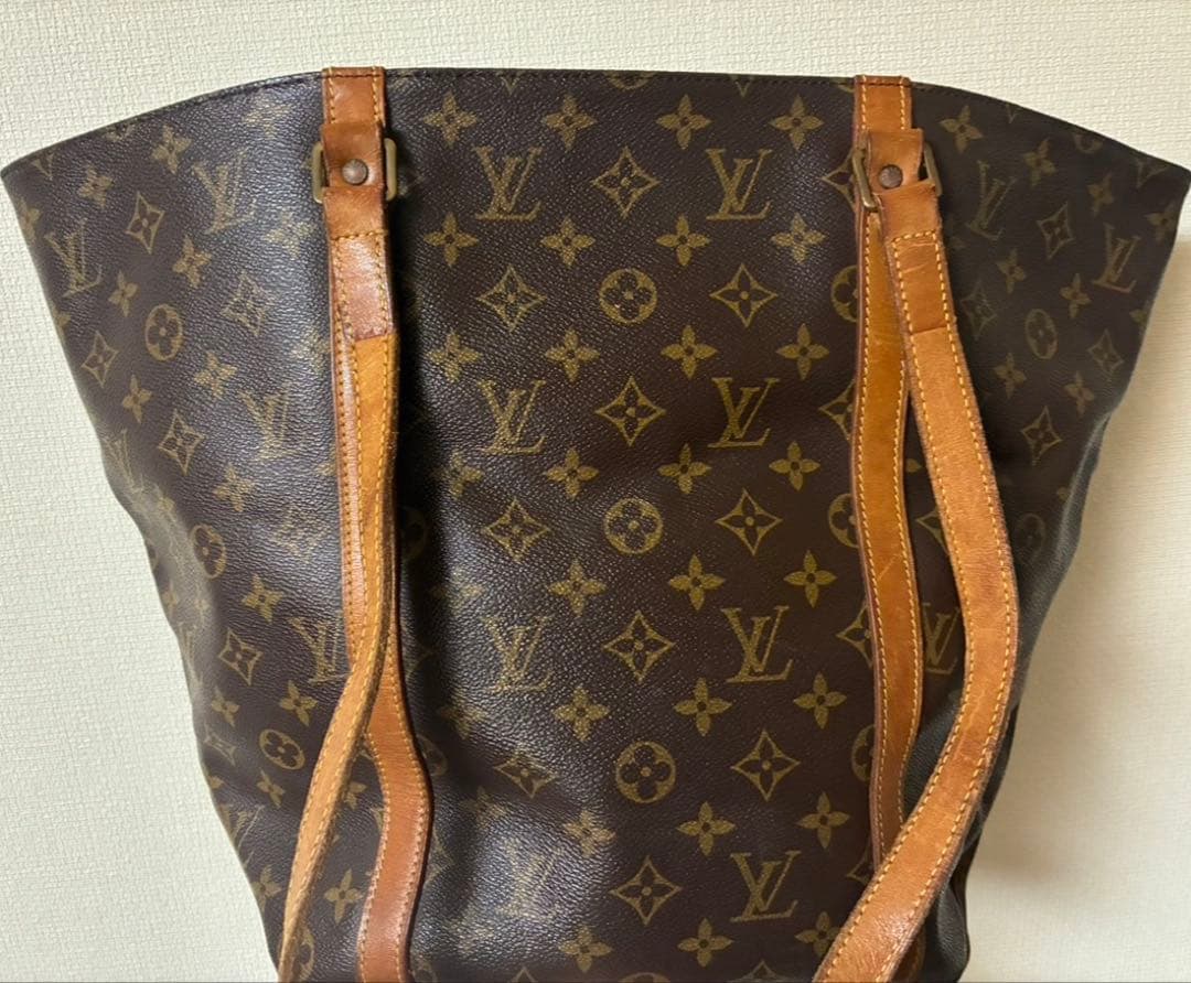 Louis Vuitton モノグラムバッグ 大容量