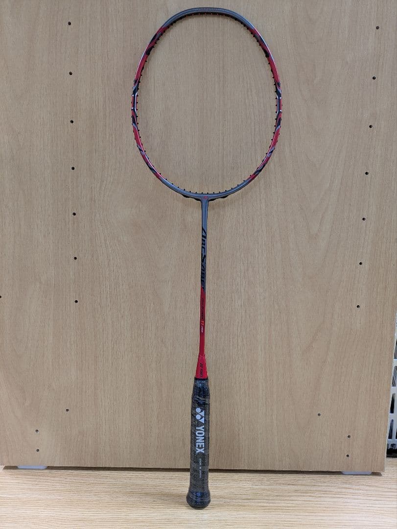YONEX ARC SABER 11 PRO バドミントンラケット　4U5