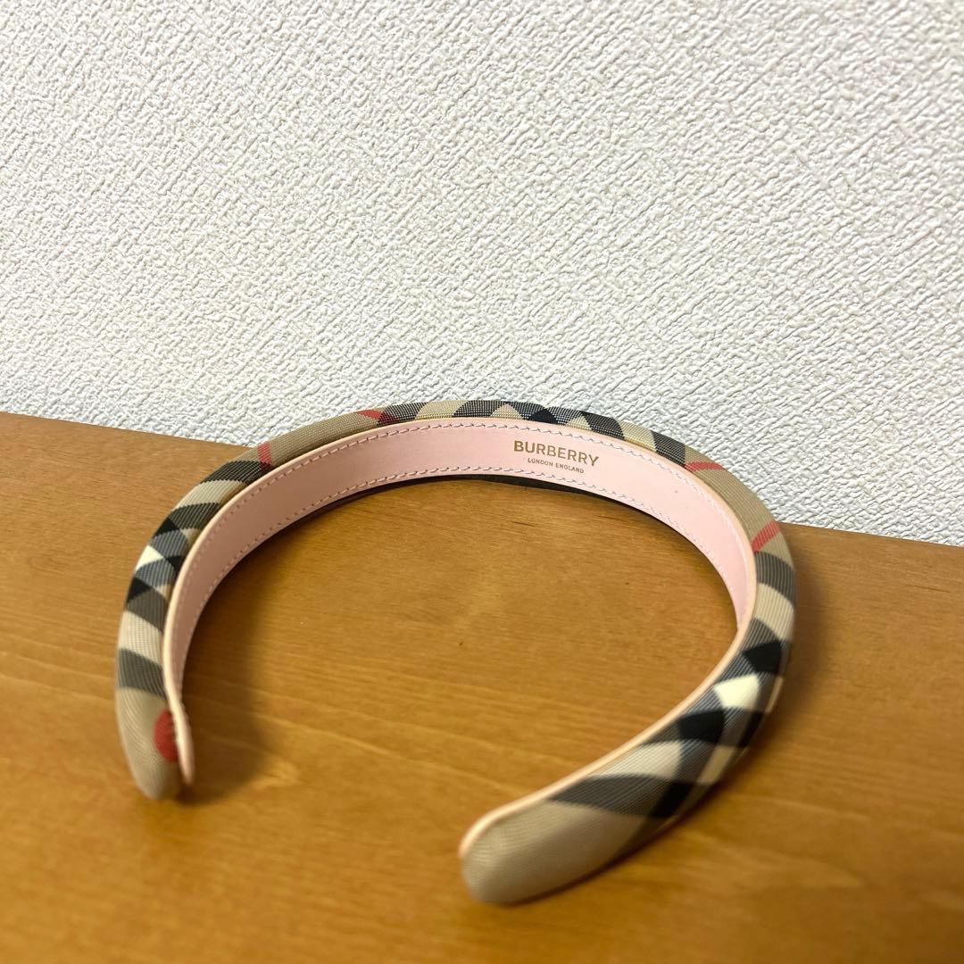 Burberry カチューシャ