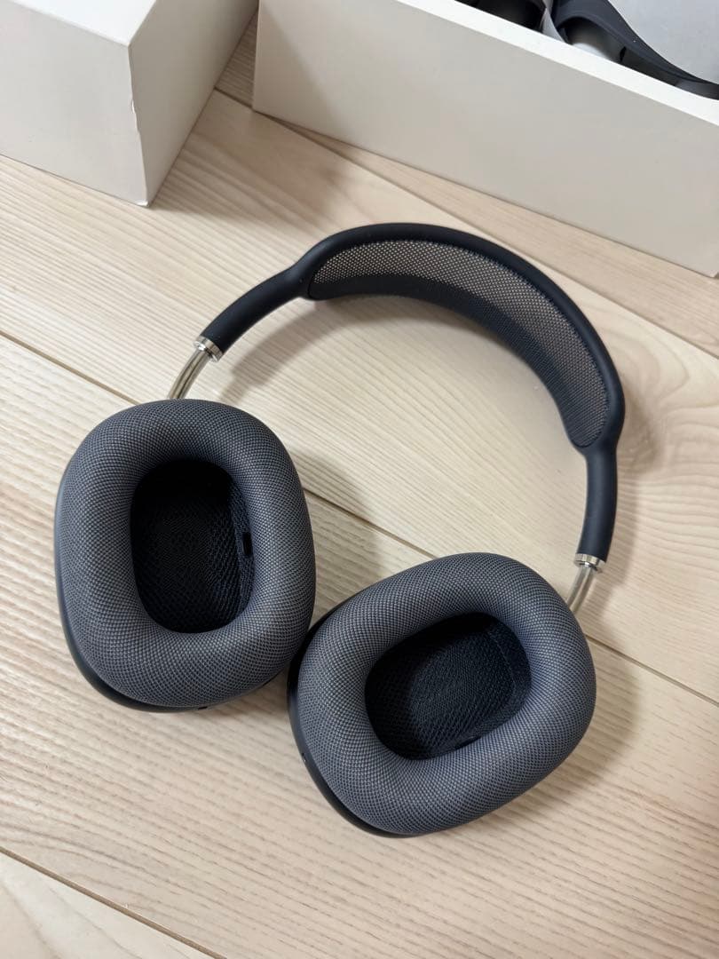 ヘッドホン AirPodsmax black