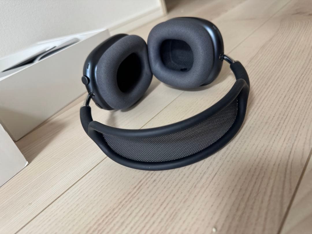 ヘッドホン AirPodsmax black