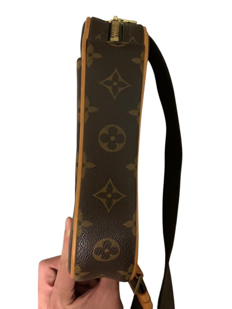 たえ、状態綺麗！Louis Vuitton モノグラム ボディバッグ