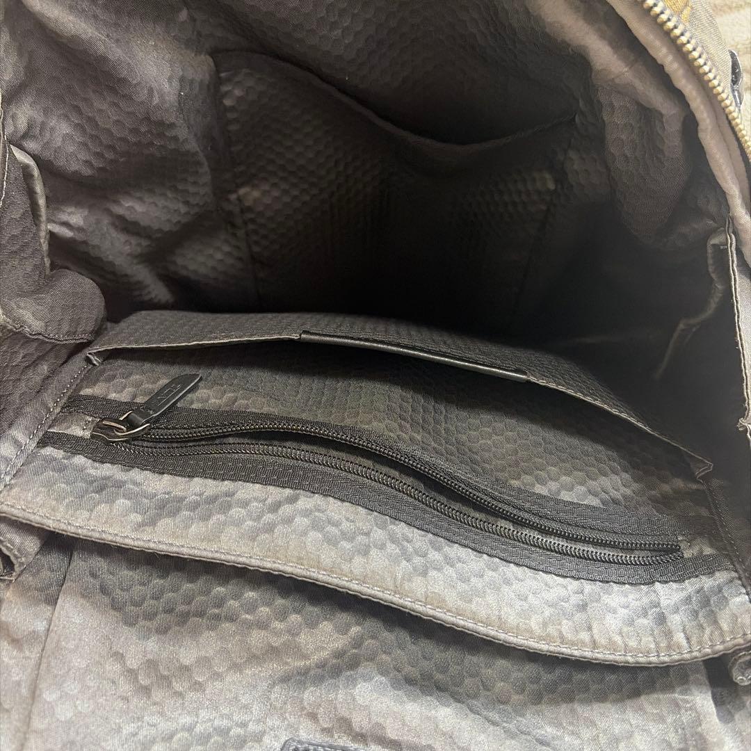 TUMI 迷彩デザイン リュック