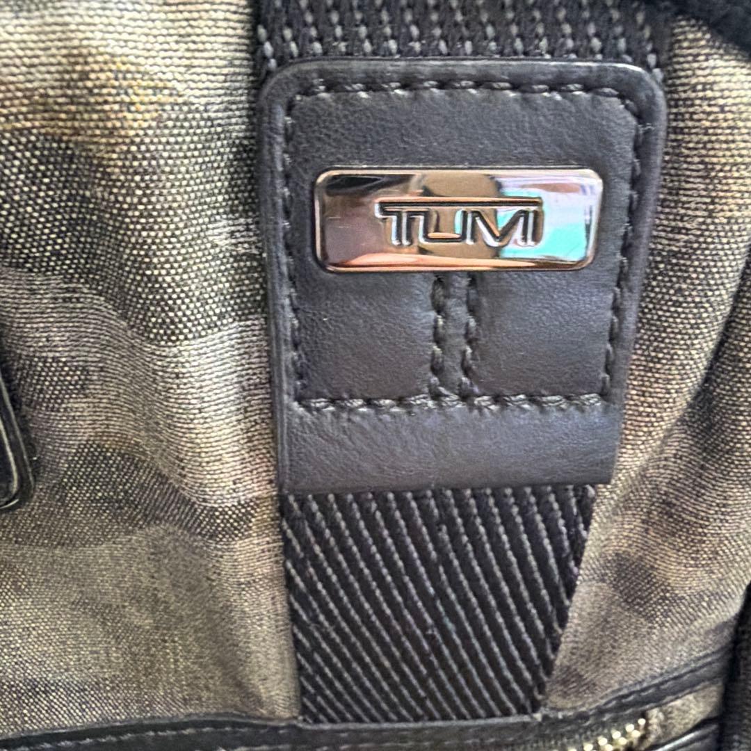 TUMI 迷彩デザイン リュック