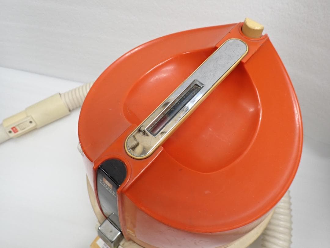 HITACHI 日立 掃除機 C-V160D形 昭和レトロ 動作確認済 Z-C