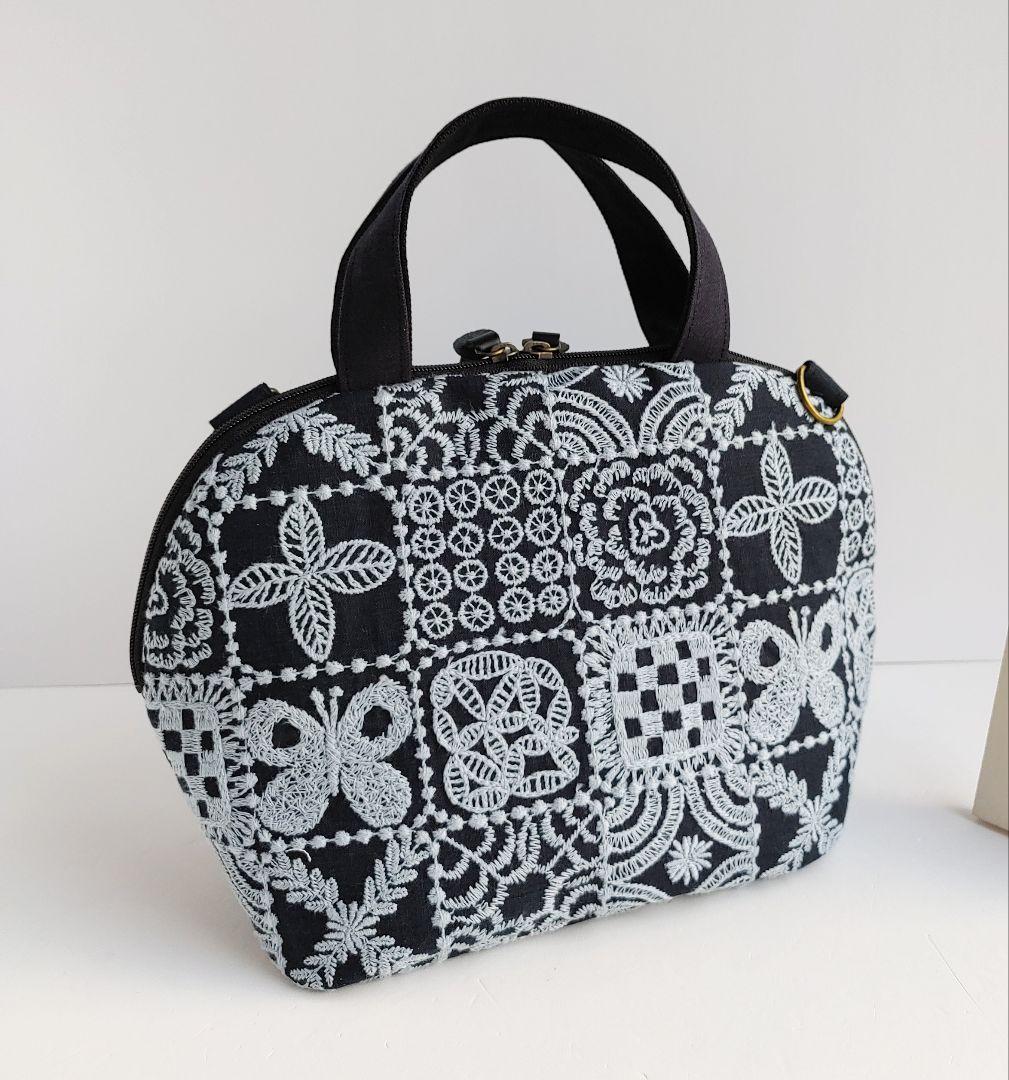 １点のみ　レア　swing camellia　ミニサイズまるいファスナーバッグ