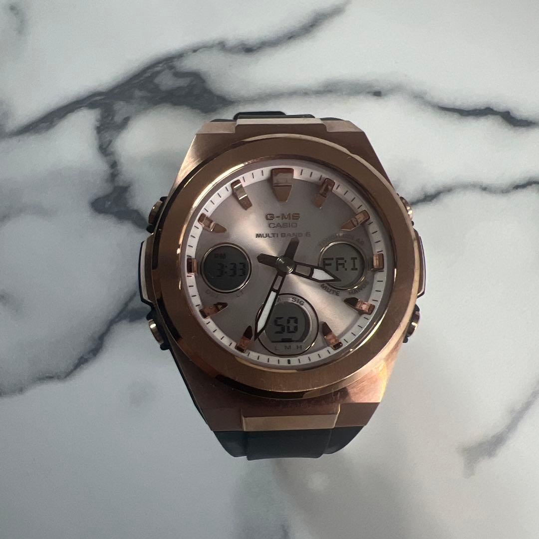 G-SHOCK GA-110 シルバー/ゴールド ラバーベルト