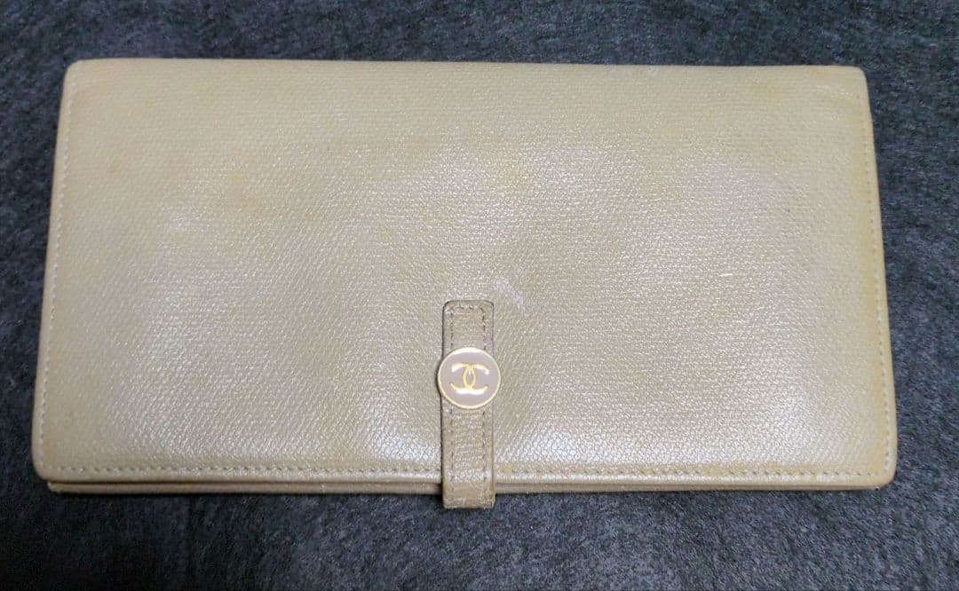 CHANEL ココボタン　長財布