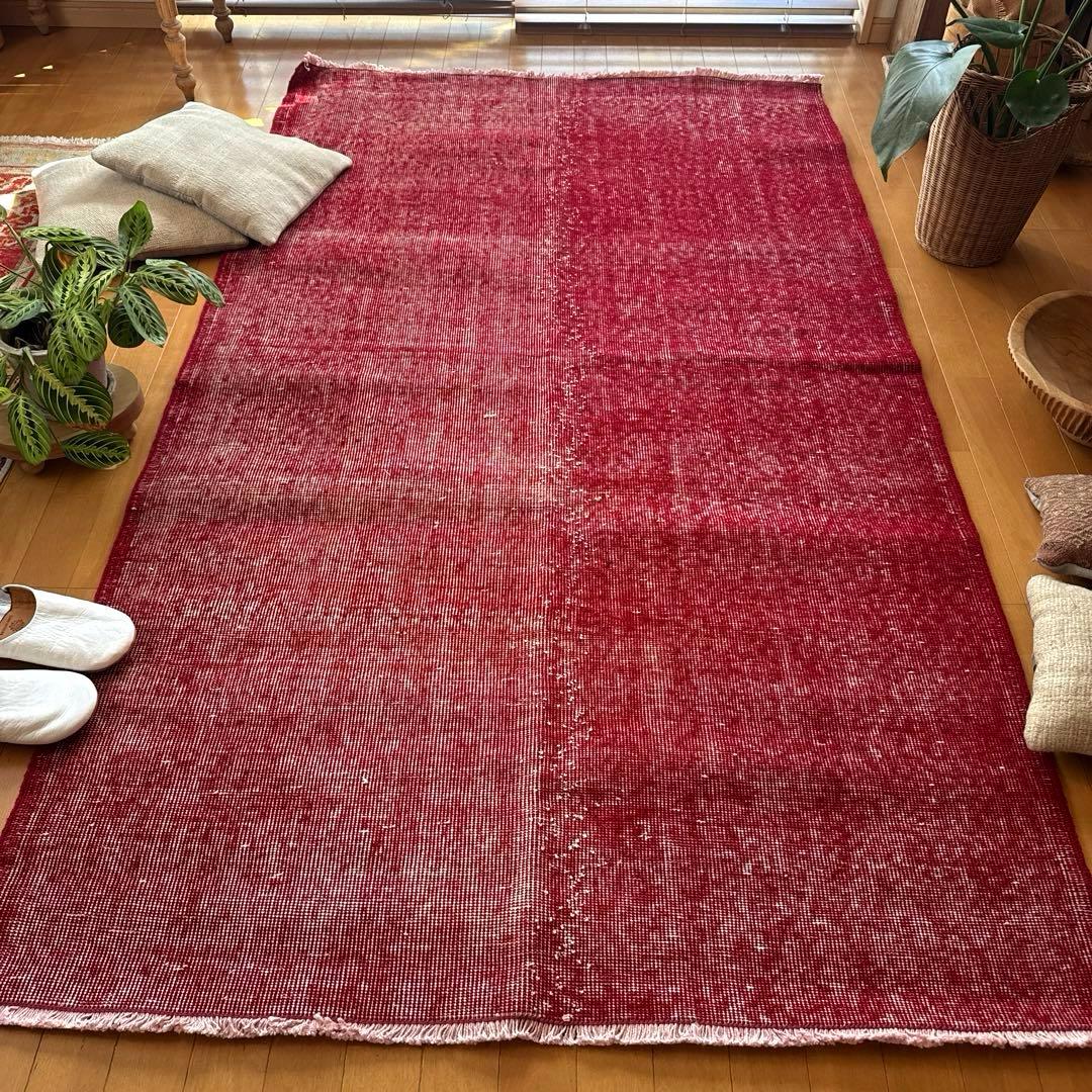 121×205 レッドオーバーダイ　ワンカラーラグ　トルコヴィンテージラグ