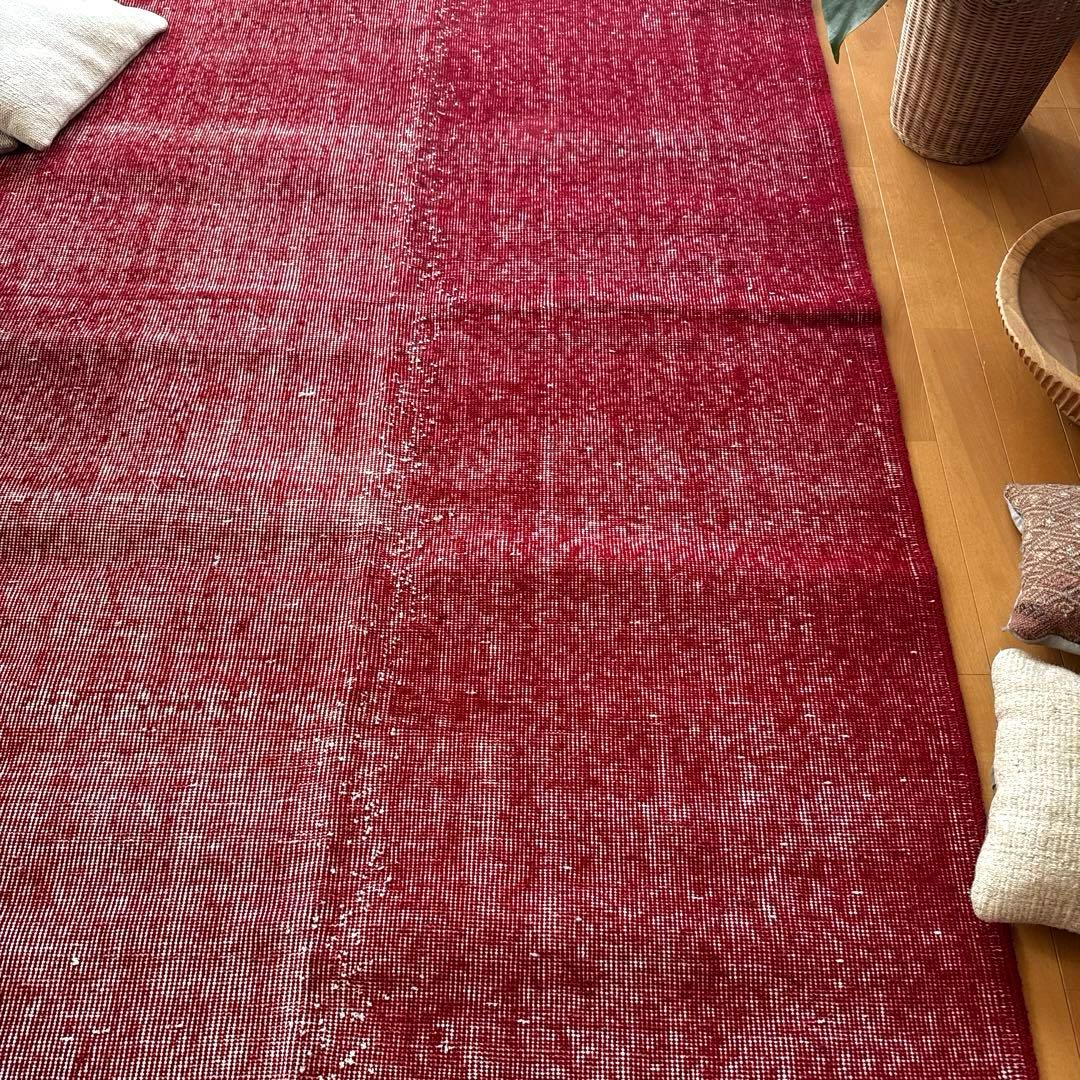 121×205 レッドオーバーダイ　ワンカラーラグ　トルコヴィンテージラグ