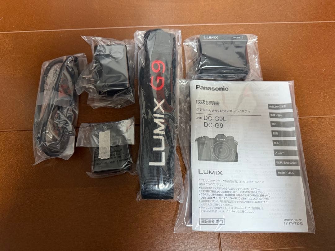 LUMIX G9 PRO 純正バッテリーグリップ・バッテリー付