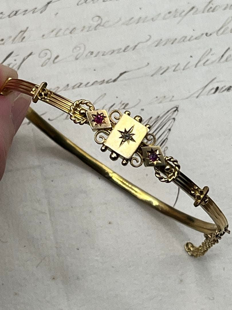 うさぎのななちゃん 英国アンティーク ルビーダイヤ 金 バングル オリジナ