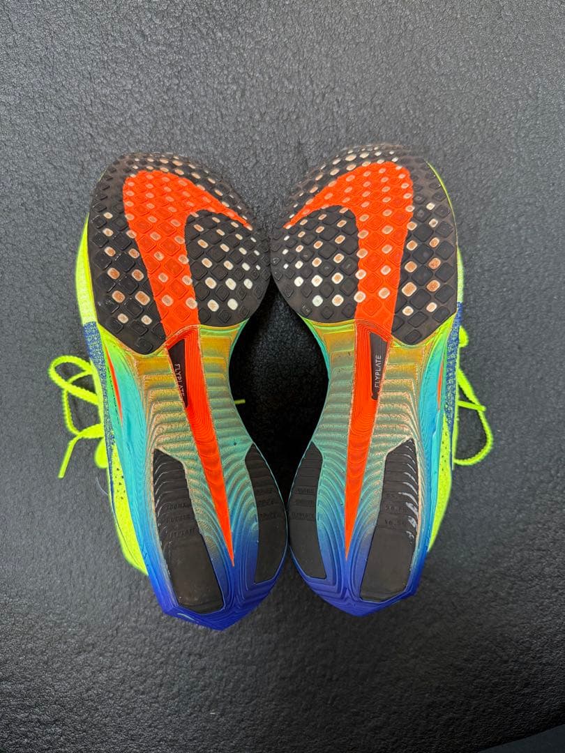 Nike ZoomX Vaporfly NEXT% 3 蛍光イエロー