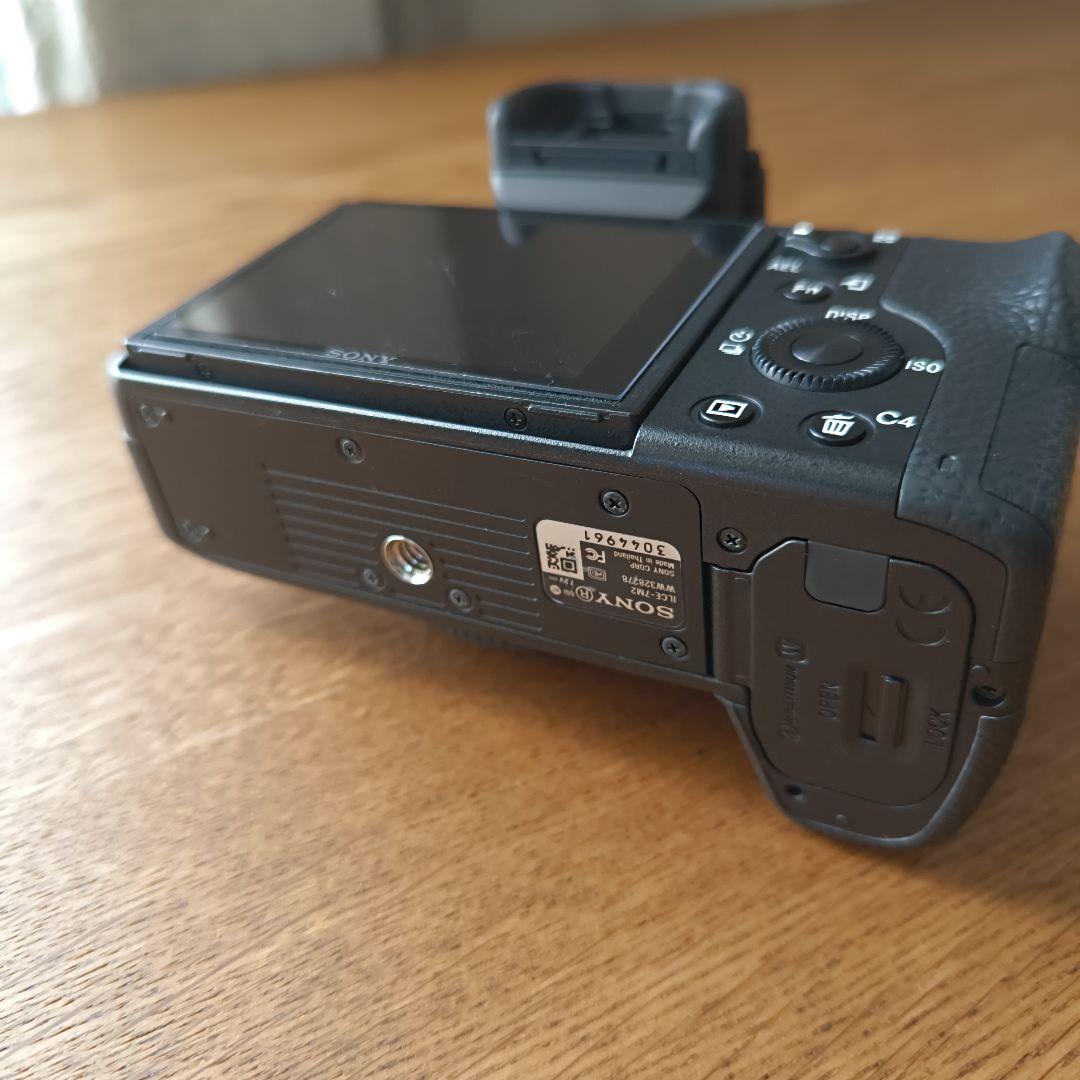 SONY α7 II 本体 +バッテリー ミラーレス一眼