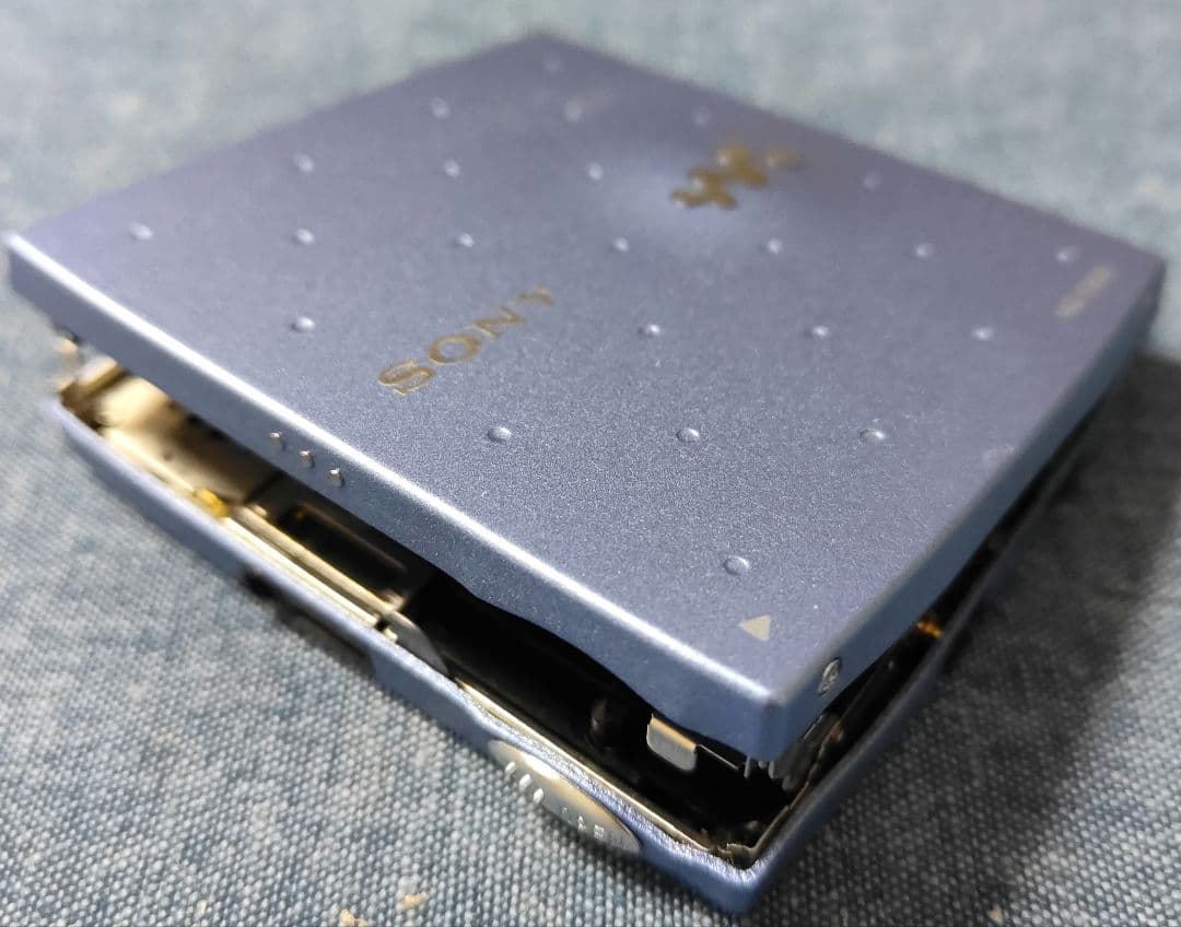 SONY ポータブルMDプレーヤー MZ-E909