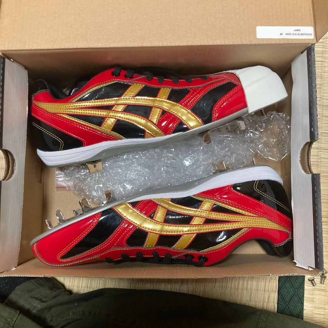 asics ゴールドステージオーダースパイク エナメルレッド/ブラック/ゴールド