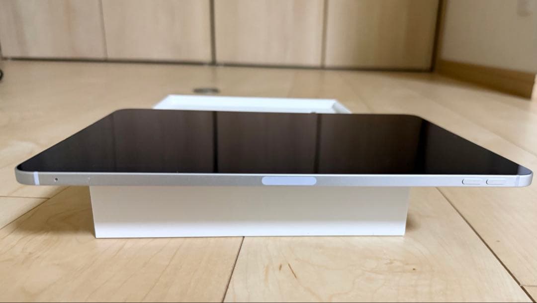 美品　iPadAir第4世代(64G/Wi-Fi/セルラー)キーボード等付属