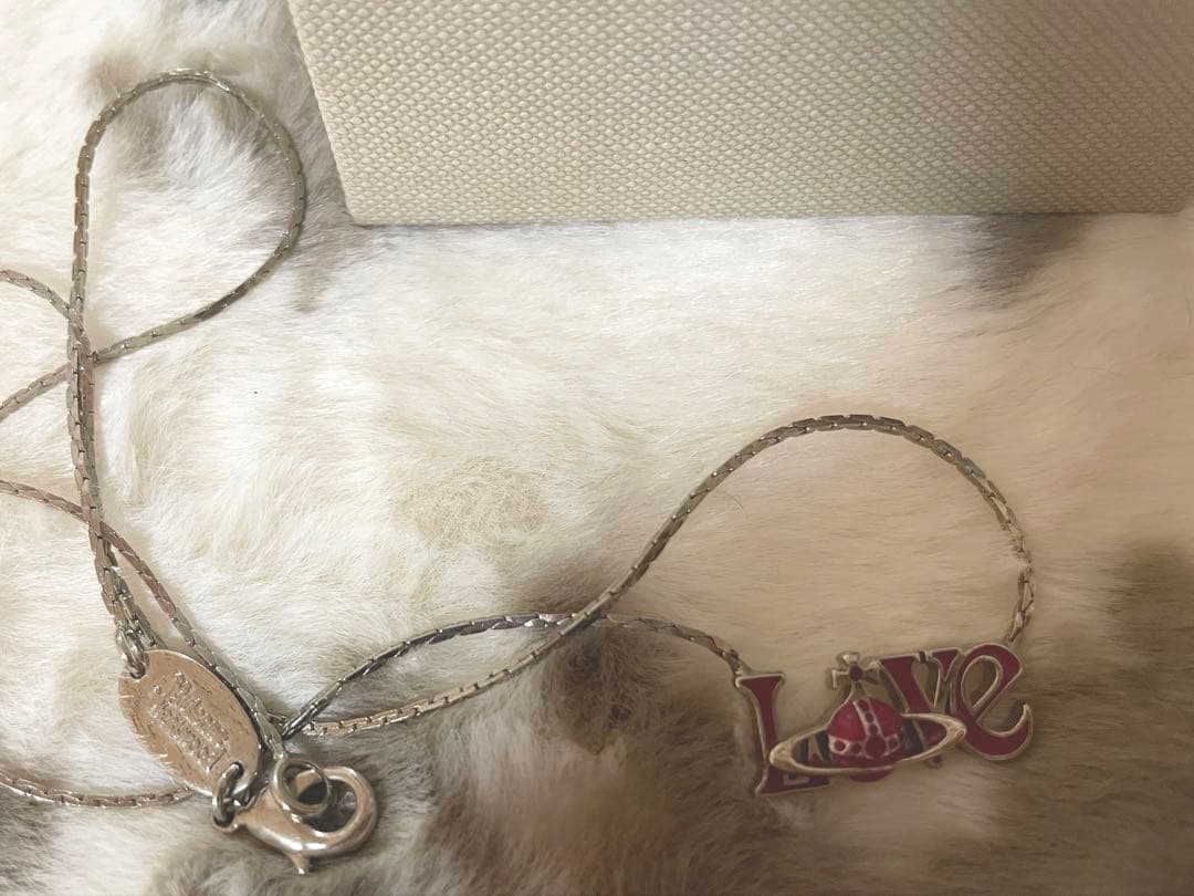 viviennewestwood LOVEネックレス