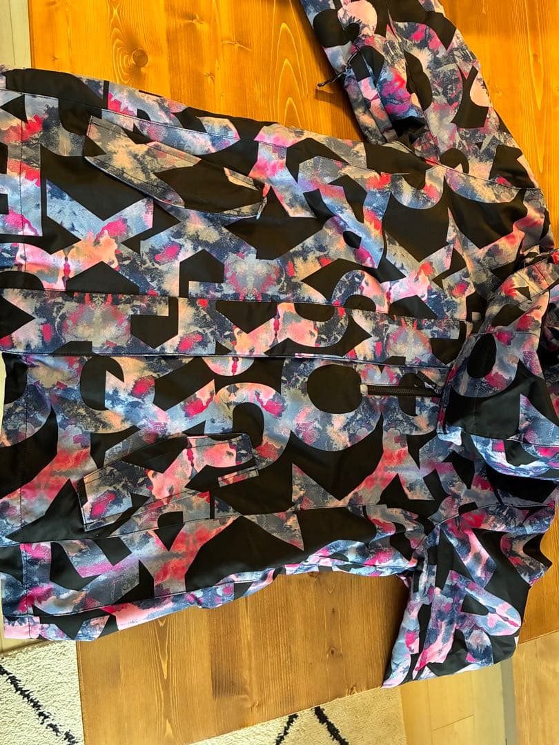 ROXY スノーボードウェア ジャケットLサイズ、パンツMサイズ