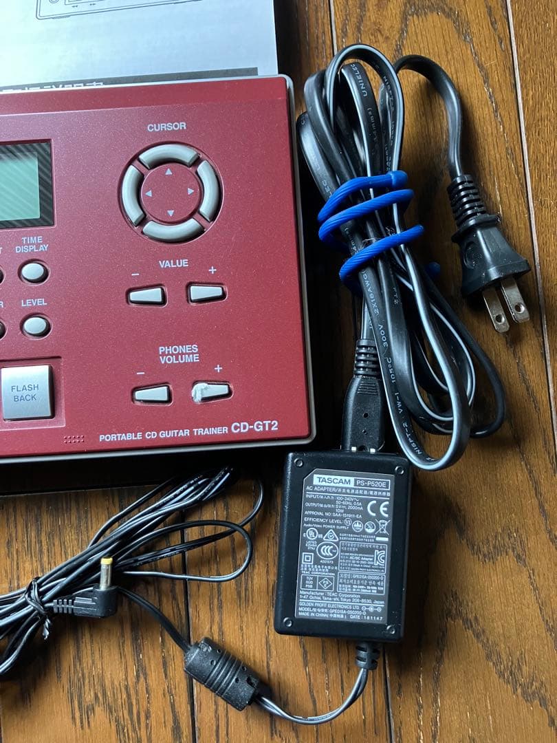 TASCAM CD-GT2 ポータブルギタートレーナー　アダプター付