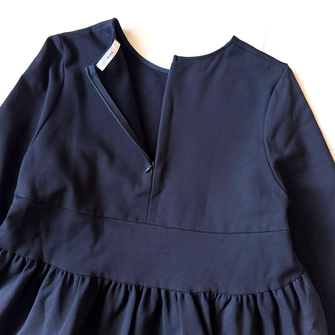 美品 ヨリ yori ぬくぬくヘムフリルブラウス ネイビー ティアードカットソー