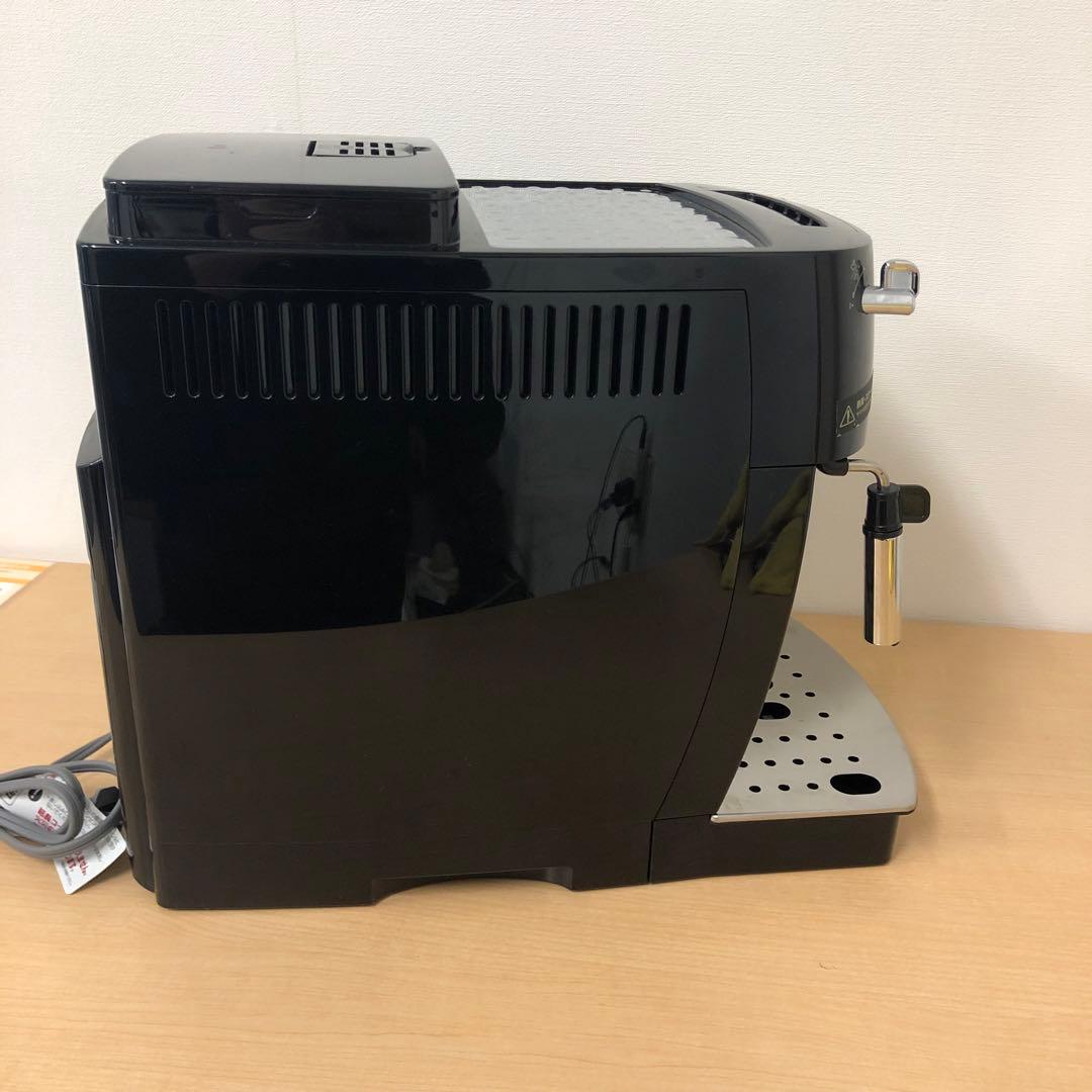 【※引き取り対応】全自動コーヒーマシン マグニフィカS ECAM22112B