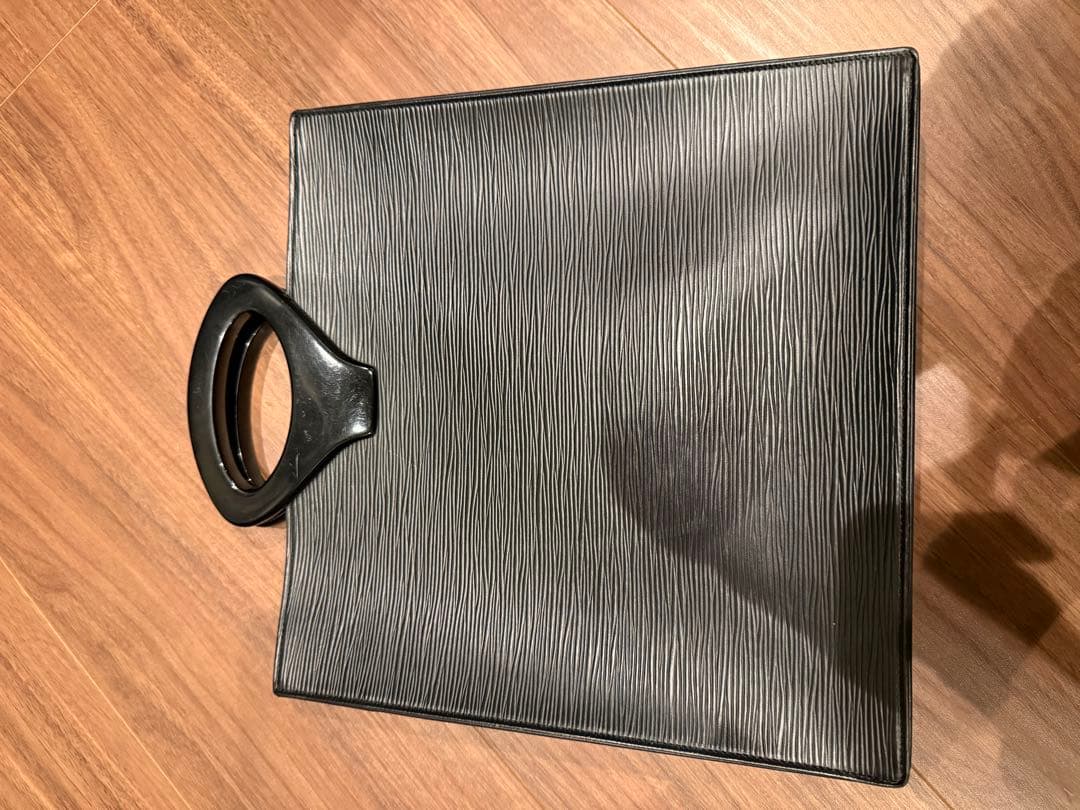 ルイヴィトン エピ オンブル ハンドバッグ LVロゴ レザー ノワール