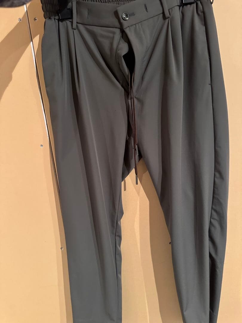 ダークグレー サルエルパンツ ゴムウエスト