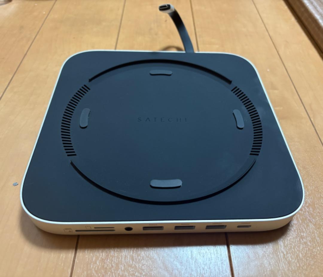 Apple Mac mini M2 & Satechi USB-C ハブ