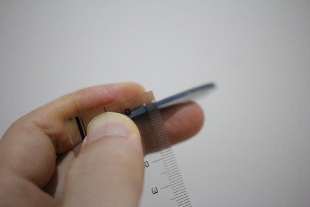 テスラ　トラベル・プレート　車用　電磁波対策