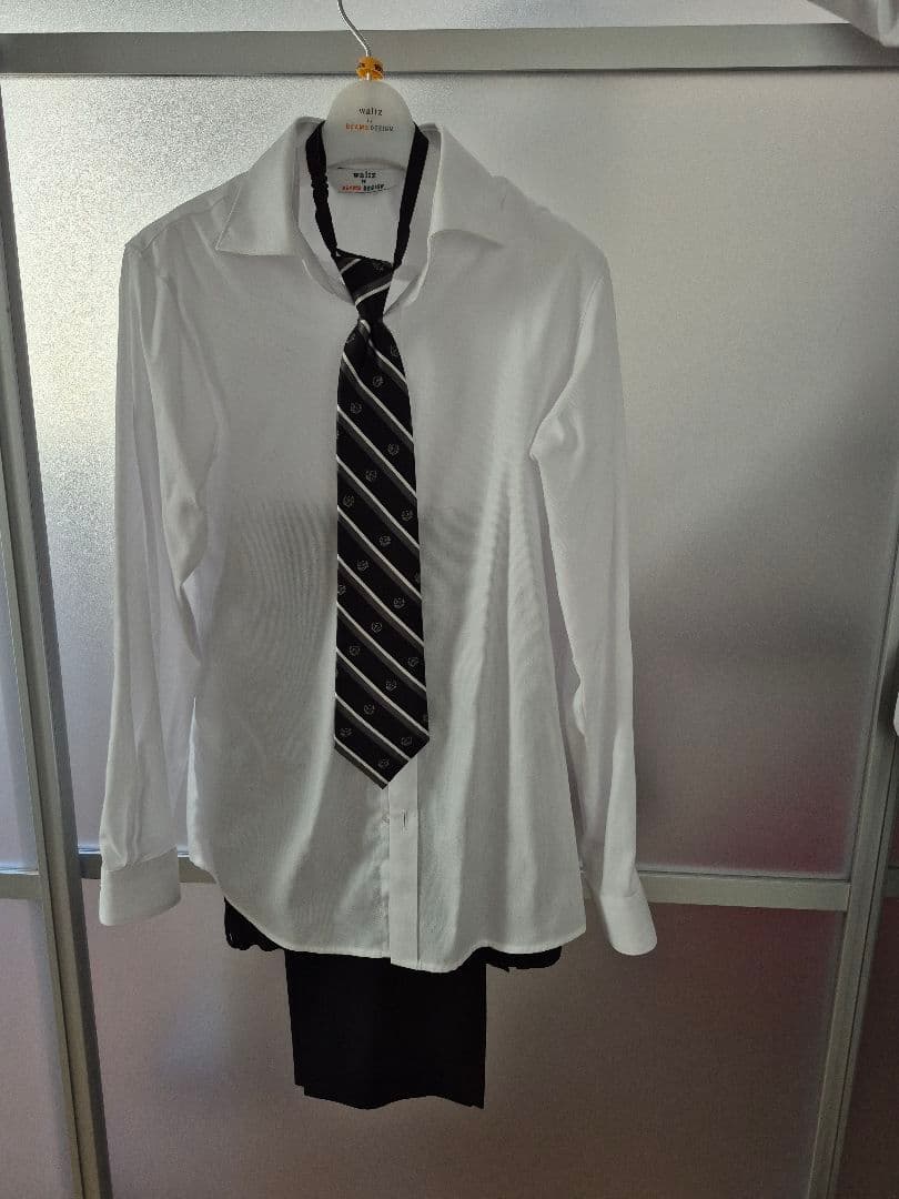 ビームスデザイン160センチ　男児卒業式スーツ　　４点セット