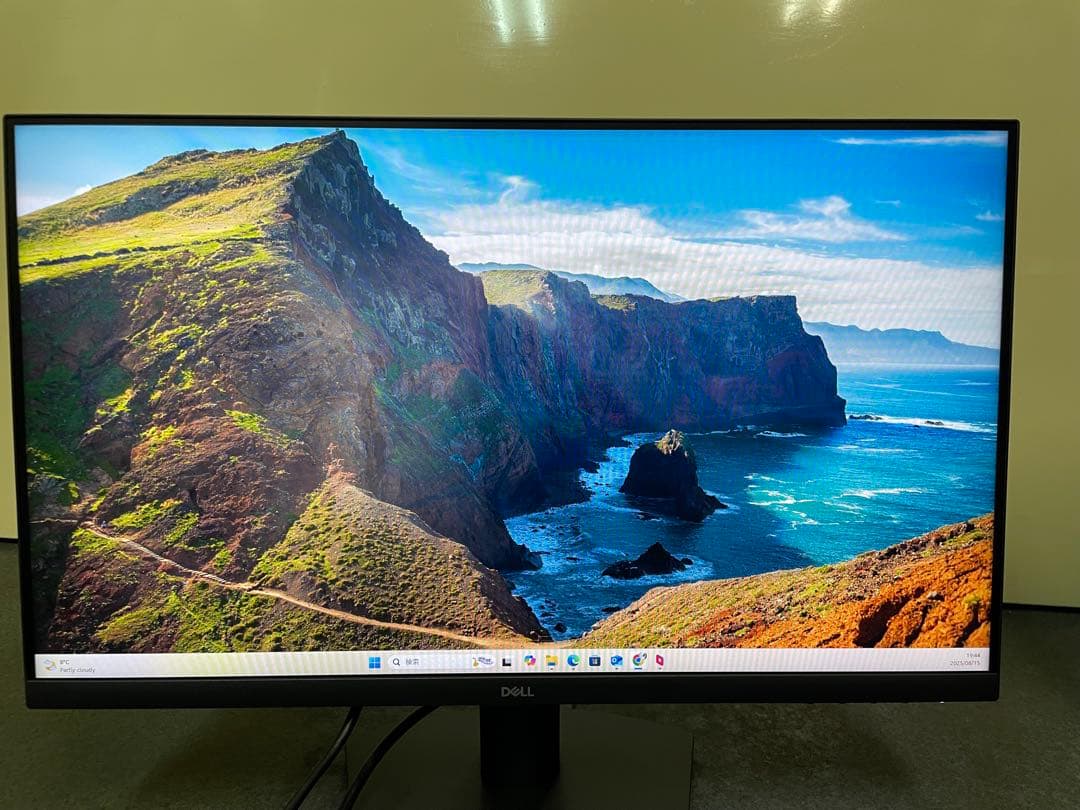 最終値下げ！！　Dell 24 Monitor 本体 SE2425HMほぼ新品