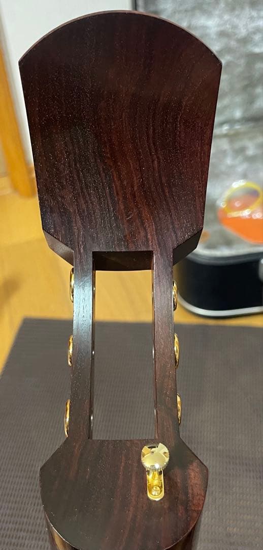 高級 三味線 二本溝 子持綾杉 和楽器 ケース付 紅木