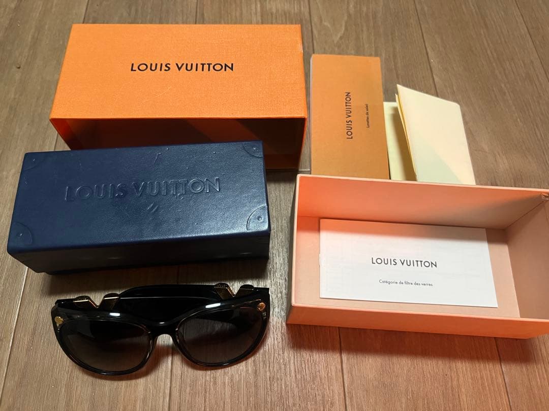S*m様 LOUIS VUITTON ブラック サングラス