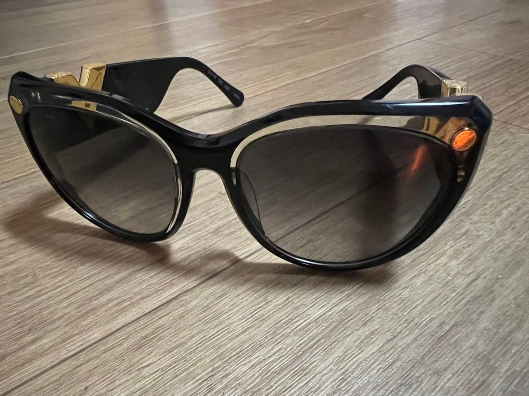 S*m様 LOUIS VUITTON ブラック サングラス