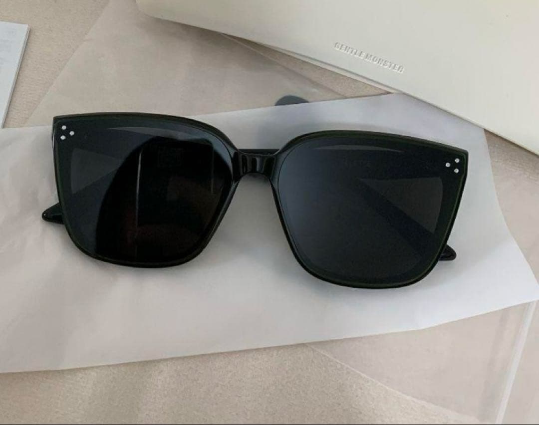 GENTLE MONSTER サングラスブラック