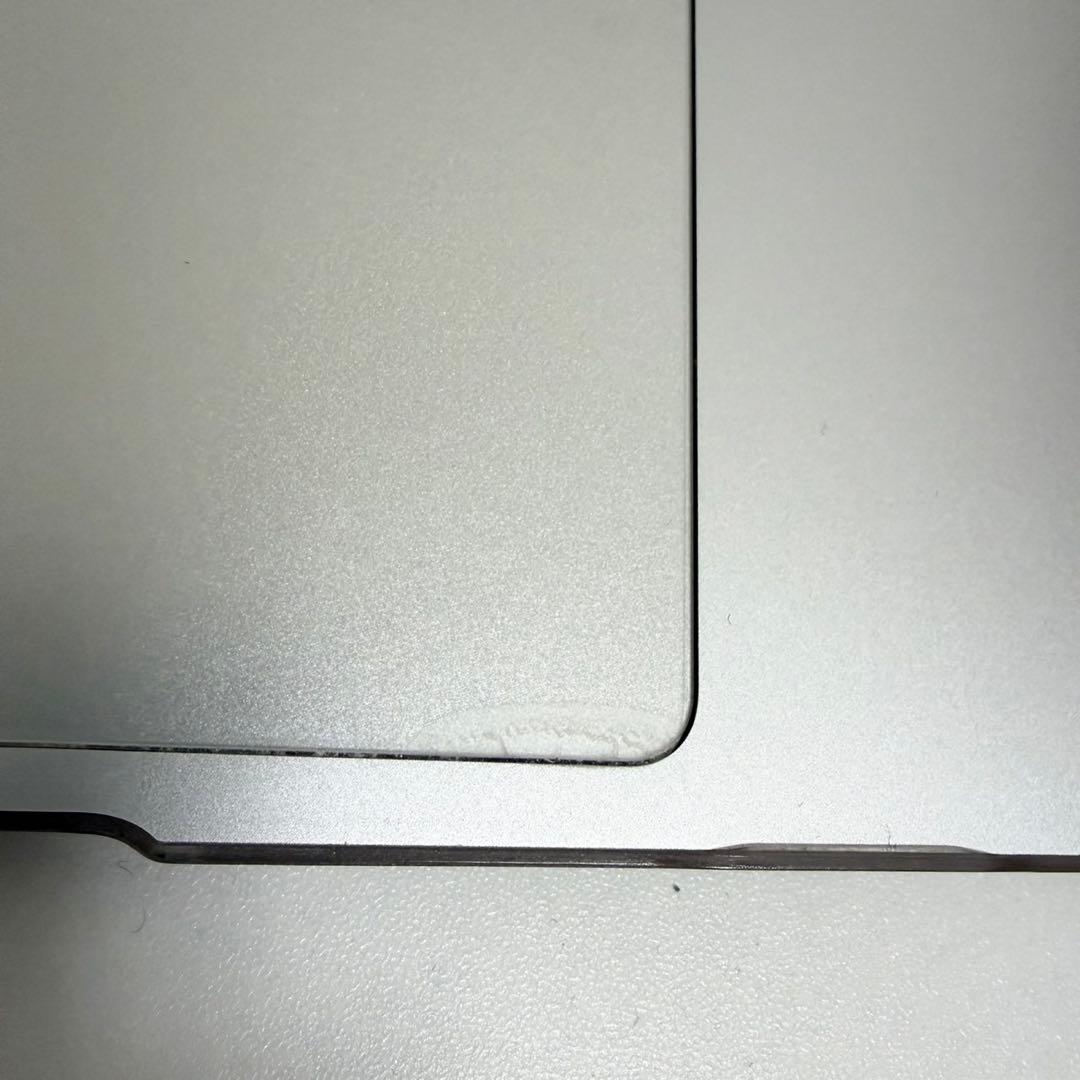 ケース付き Macbook M1チップ 8GB/256GB BT最大容量86％