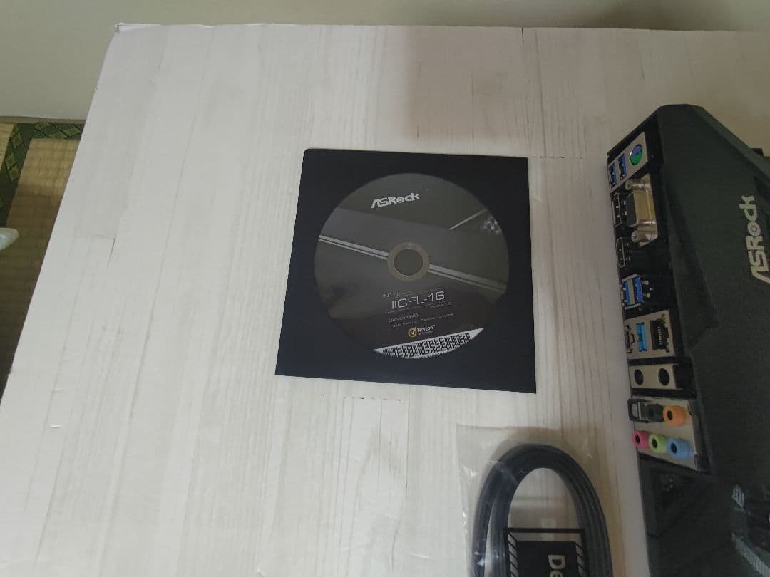 CPU CORE i5-9600K + Asrock Z390 EXTREME4