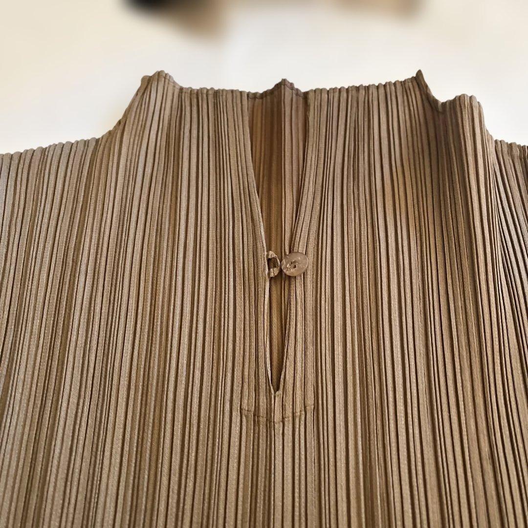 ミヤケイッセイ　PLEATS PLEASE カットソー　濃い黄土色