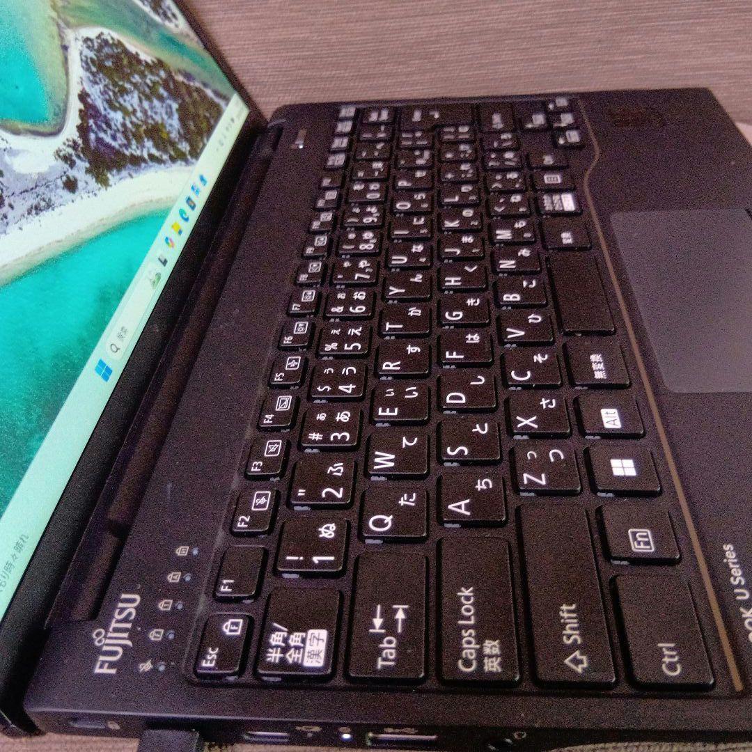 A④ 富士通　ＦＭＶＵ66081　U9313/N