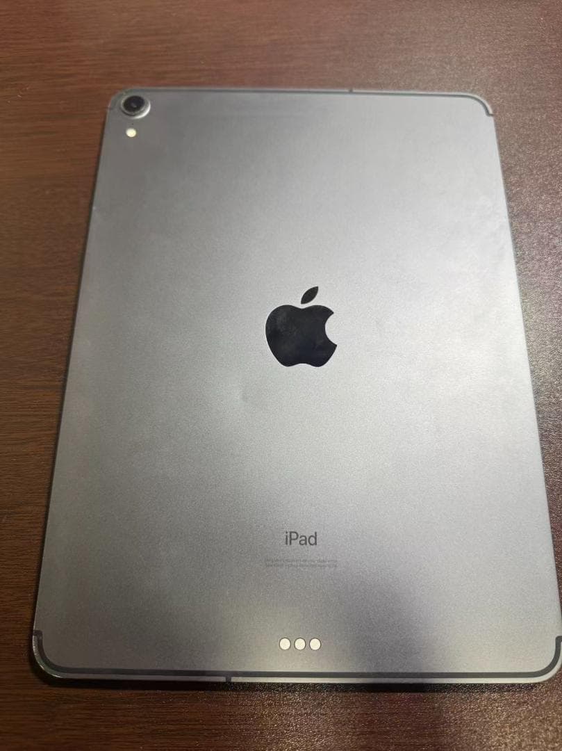 ipad pro 11インチ 256g スペースグレイ　Cellular