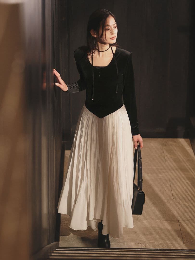 【新品タグ付】anuans ベロアシフォンドッキングワンピース