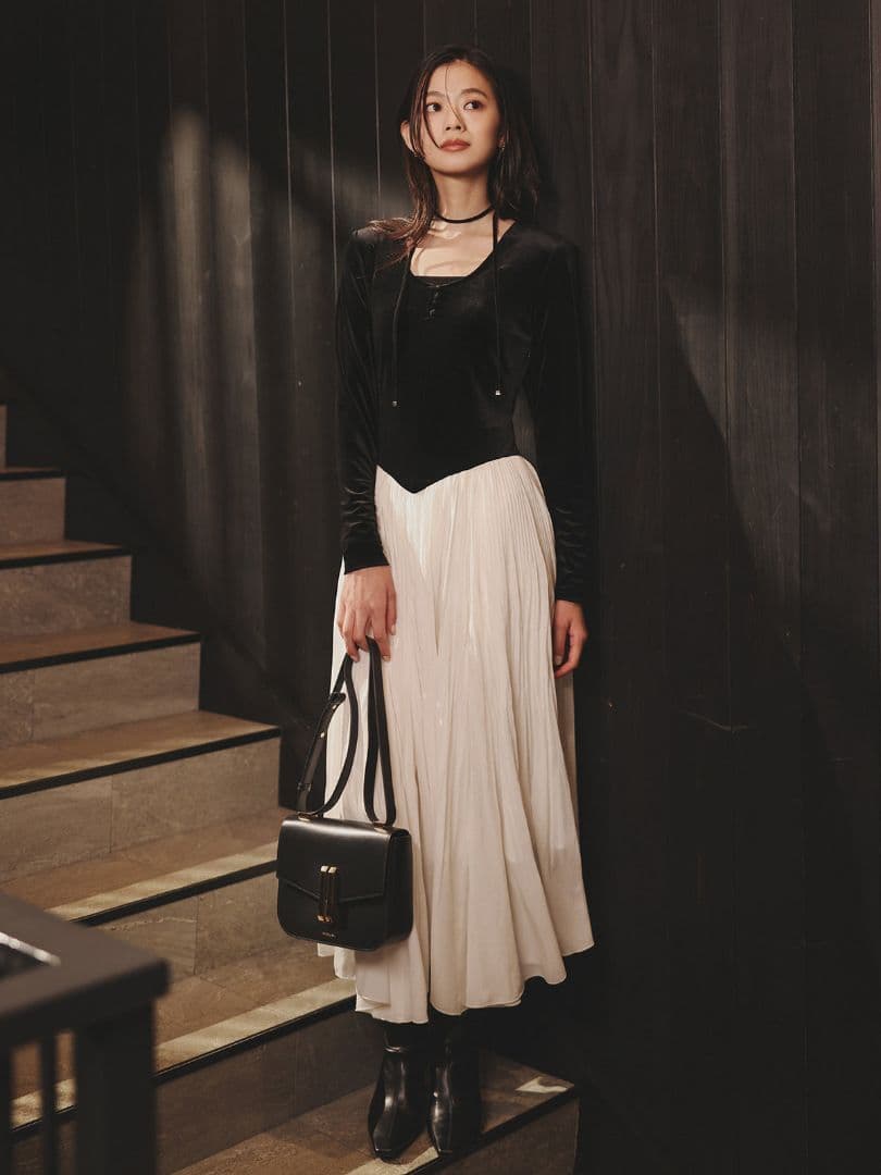 【新品タグ付】anuans ベロアシフォンドッキングワンピース