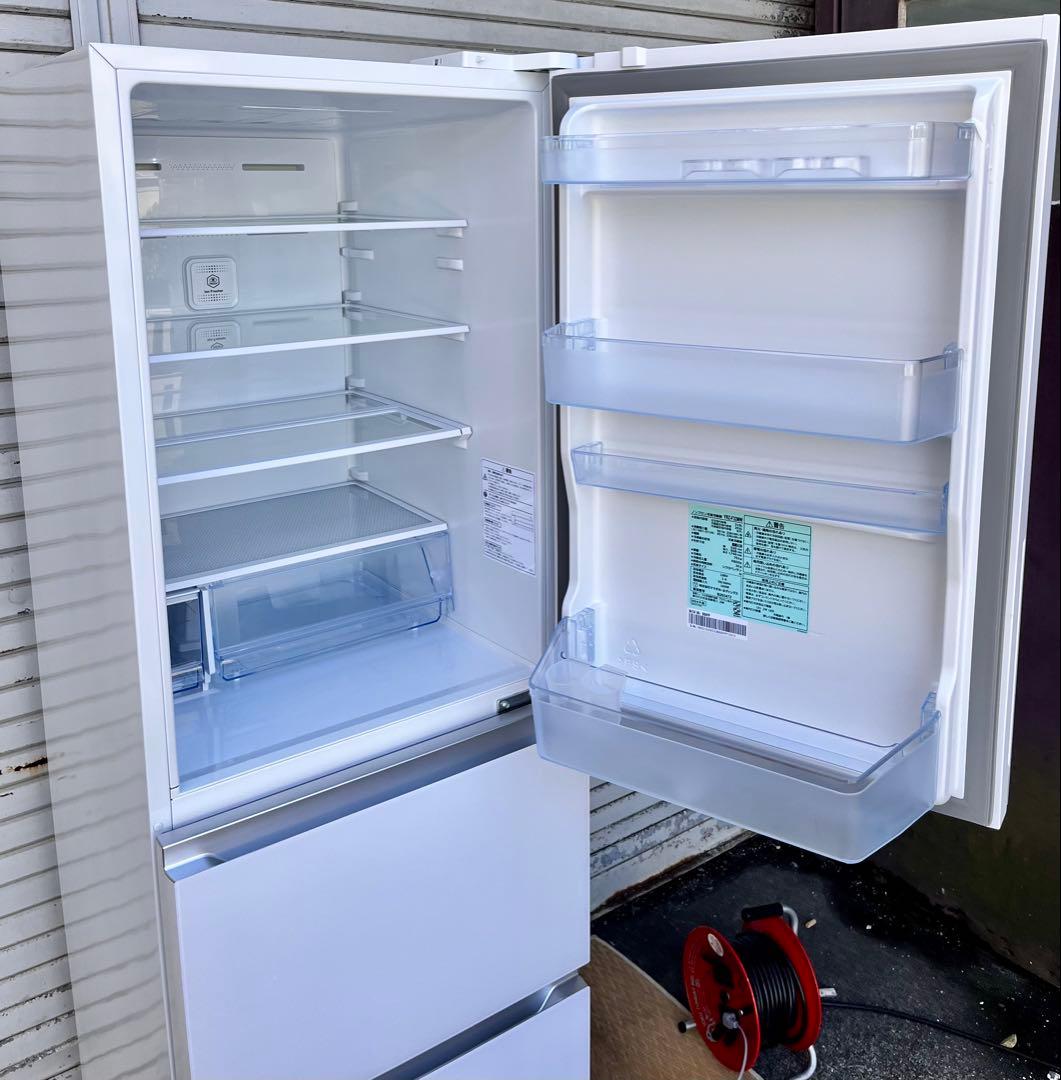 ②【美品】2024年YAMADA冷凍冷蔵庫　REFAGE YRZ-F32MW