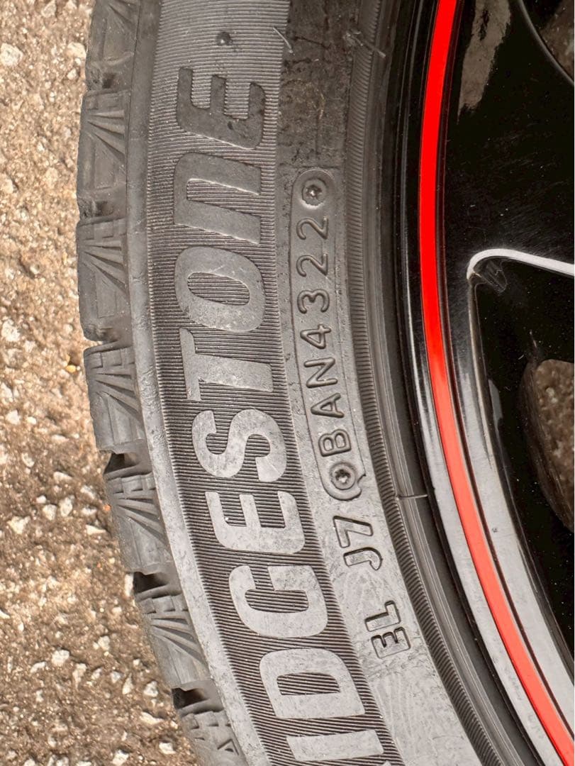 レヴォーグ純正オプションブリヂストン 225/45R18 VRX3アルミセット