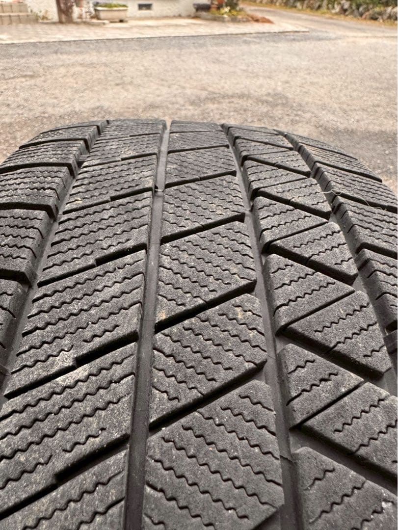 レヴォーグ純正オプションブリヂストン 225/45R18 VRX3アルミセット